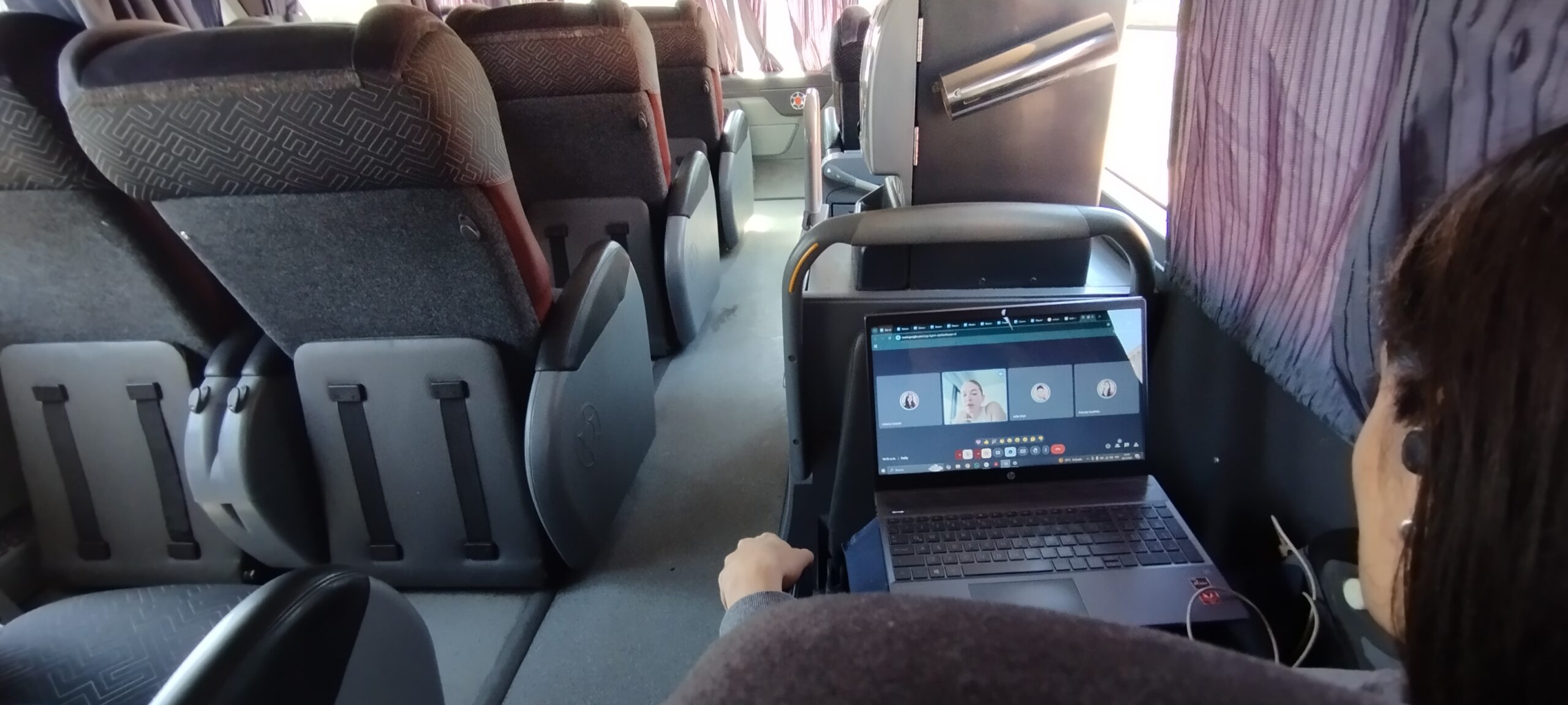 Conectá a internet tu móvil, tablet o computadora durante todo el viaje.